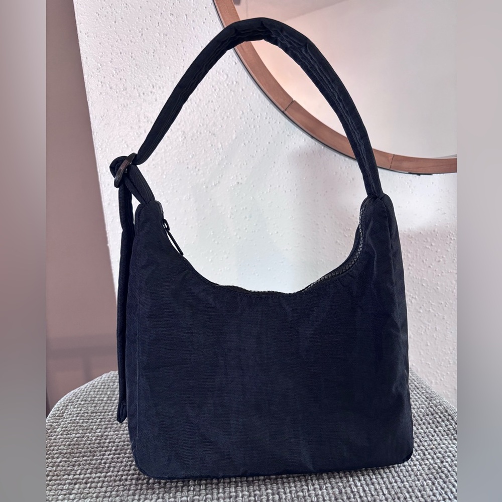 BAGGU Mini Nylon Shoulder Bag - Picture 2 of 5